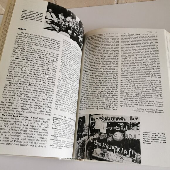 1978 Year Book Encyclopedia Vintage Birthday Gift Annual Recap Grolier Gen X - Picture 8 of 10
